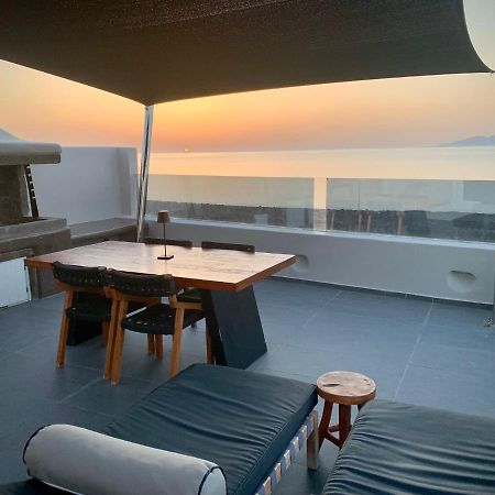 Incognito Beach Villa Santorini Kamári Eksteriør billede