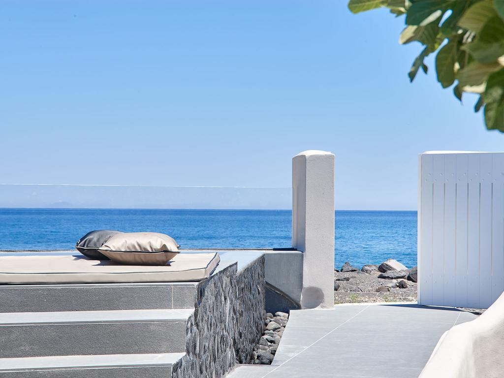 Incognito Beach Villa Santorini Kamári Eksteriør billede